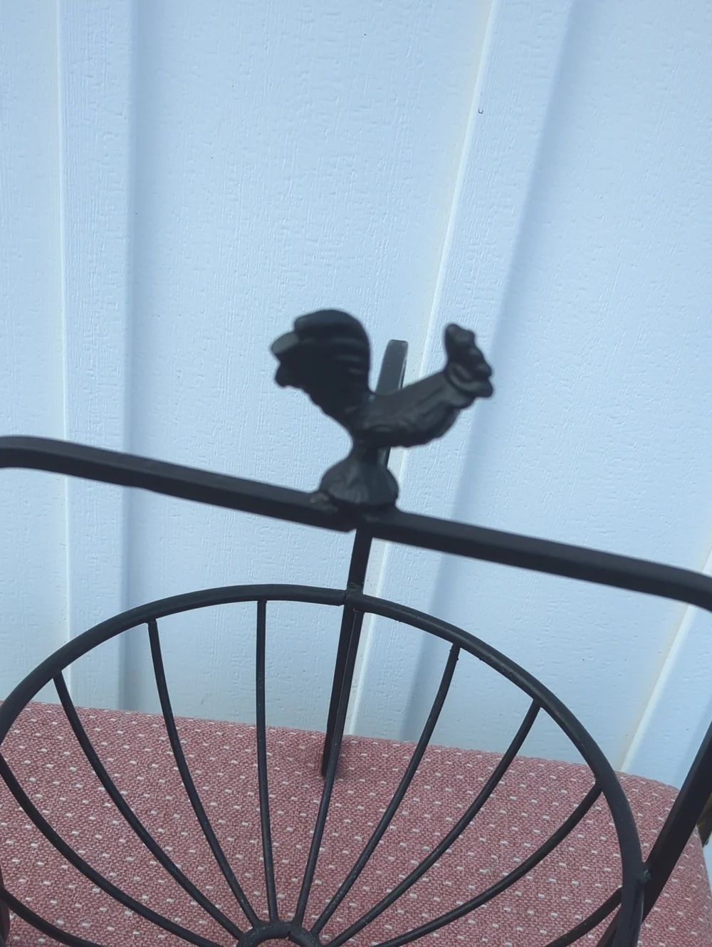 Decorative Black Rooster Castiron Fruit Basket Stand